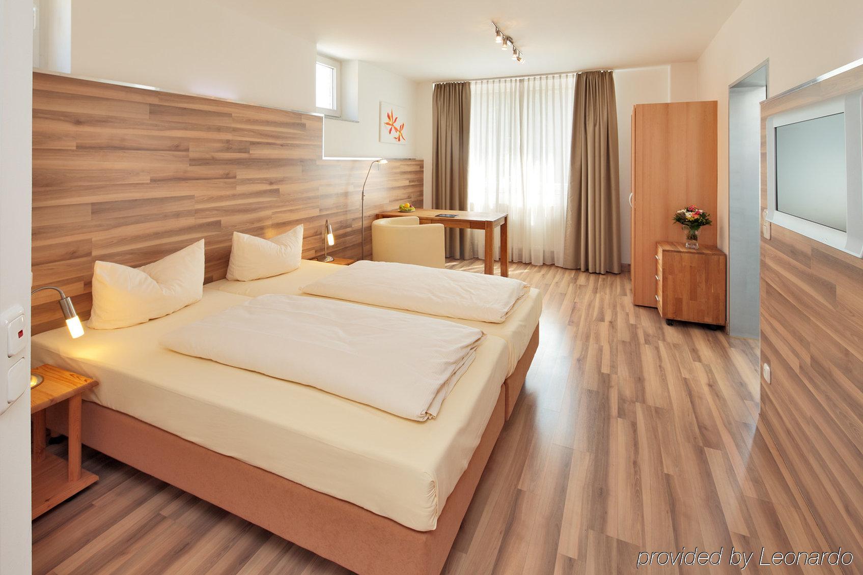 Petul Apart Hotel Residenz إسن المظهر الخارجي الصورة