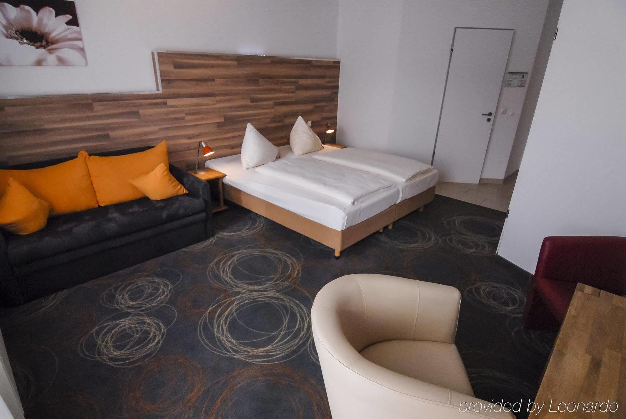 Petul Apart Hotel Residenz إسن المظهر الخارجي الصورة